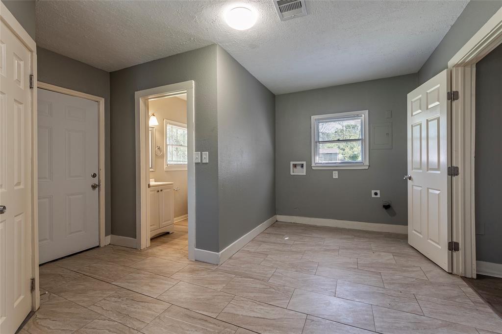 2910 Vance Avenue, Texas City, Texas image 18