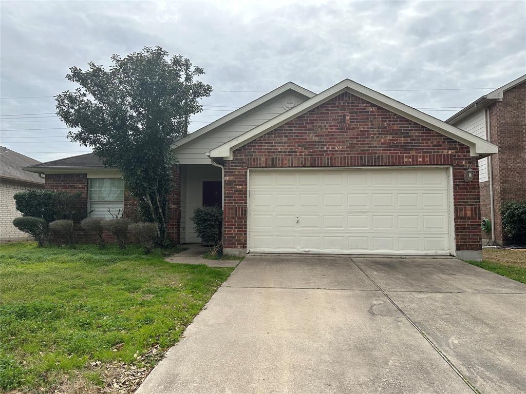 10718 Gold Finch Road, Baytown, Texas image 1