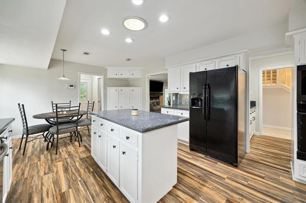 2317 Green Tee Drive, Pearland, Texas image 12