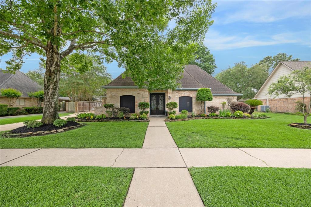 2317 Green Tee Drive, Pearland, Texas image 41