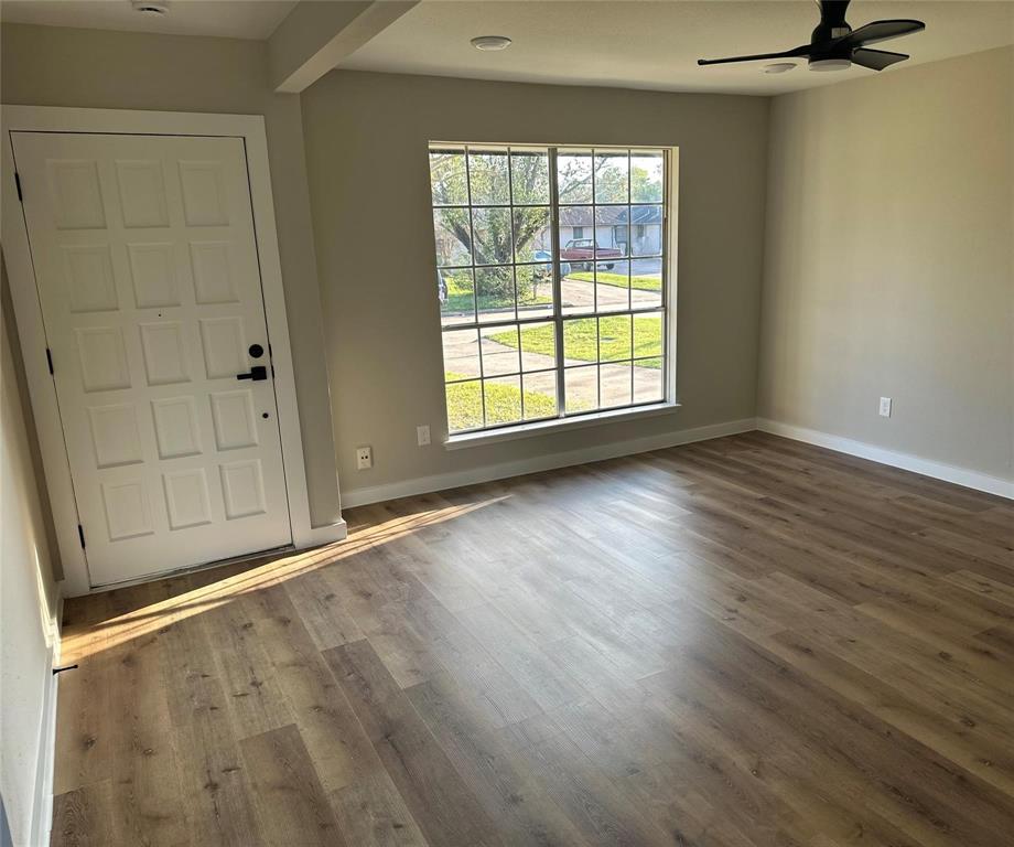 7706 Deadwood Drive, Houston, Texas image 3