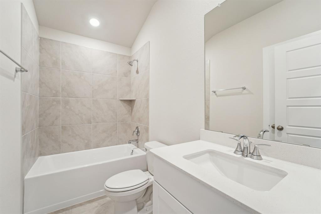 7738 Beaufort Lane, Baytown, Texas image 17