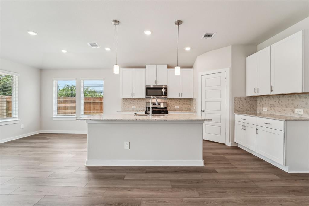 7738 Beaufort Lane, Baytown, Texas image 9