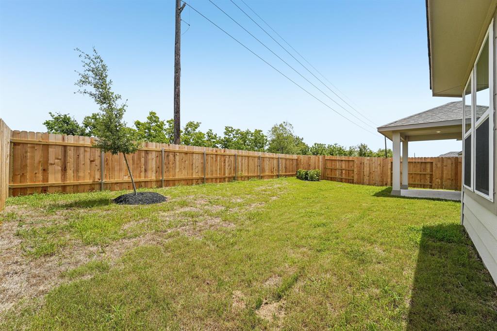 7738 Beaufort Lane, Baytown, Texas image 48