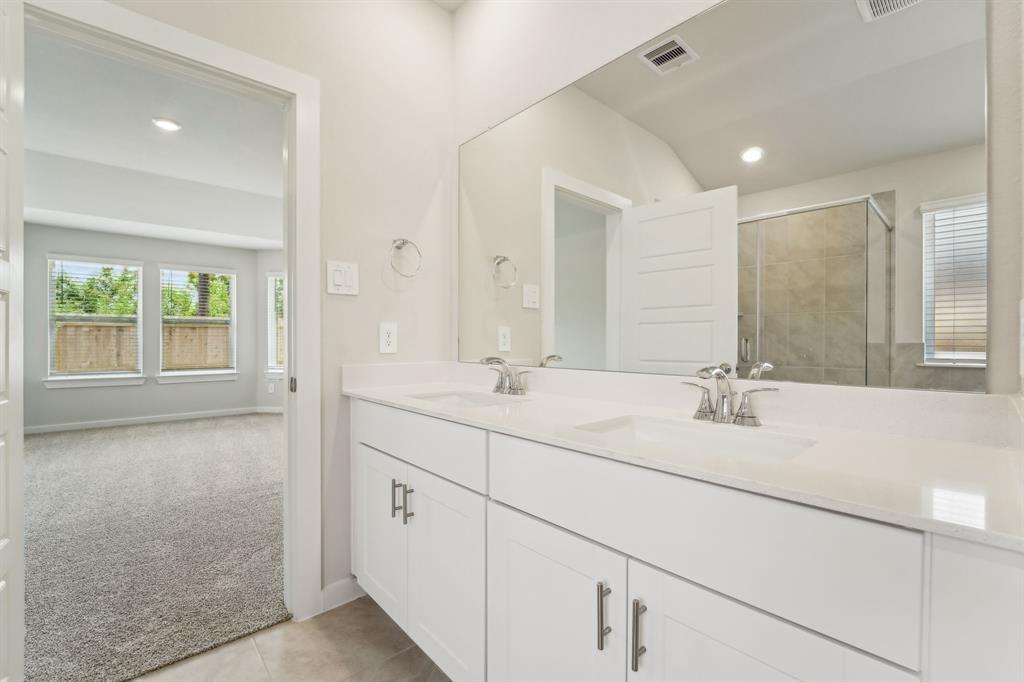 7738 Beaufort Lane, Baytown, Texas image 41
