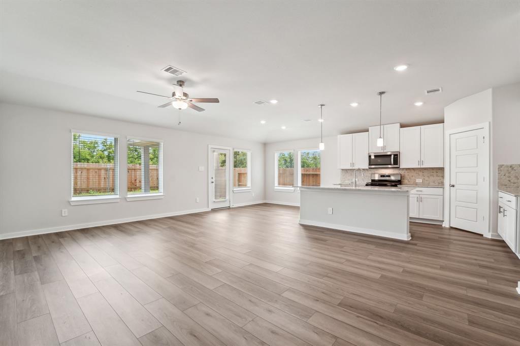 7738 Beaufort Lane, Baytown, Texas image 7
