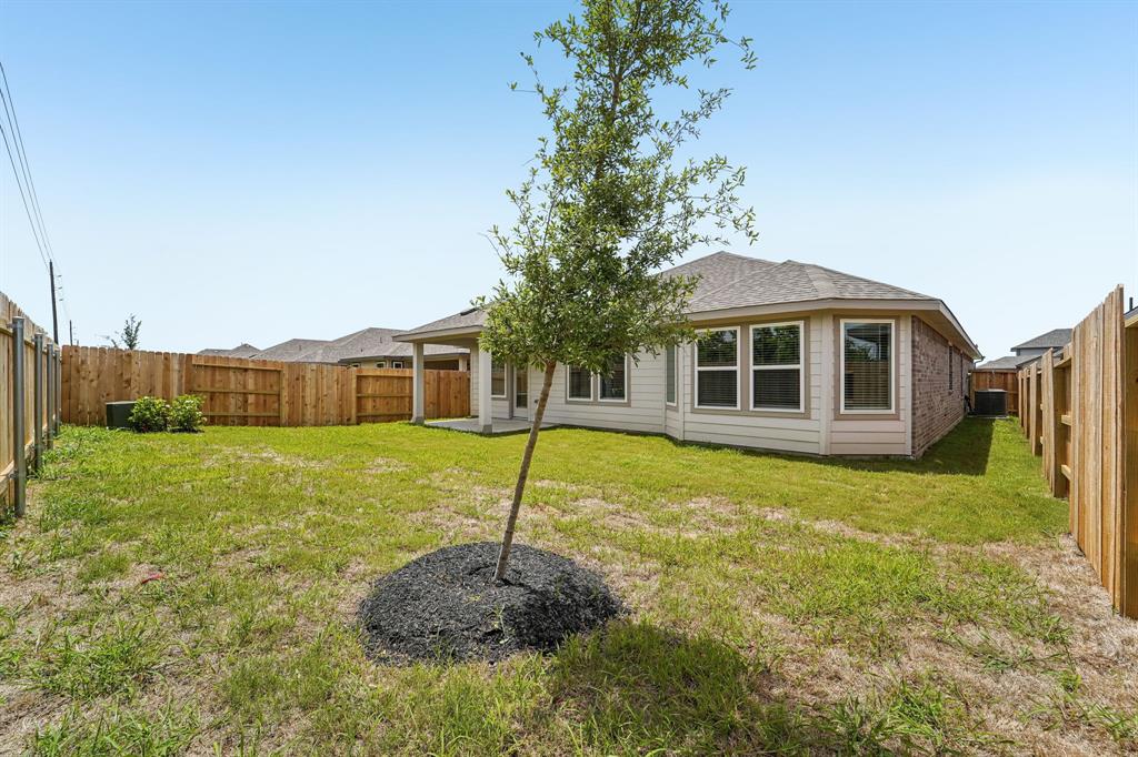 7738 Beaufort Lane, Baytown, Texas image 47