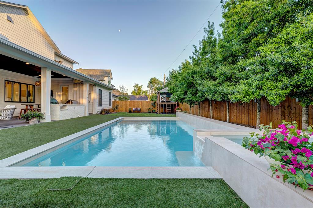 1229 Kinley Lane, Houston, Texas image 2