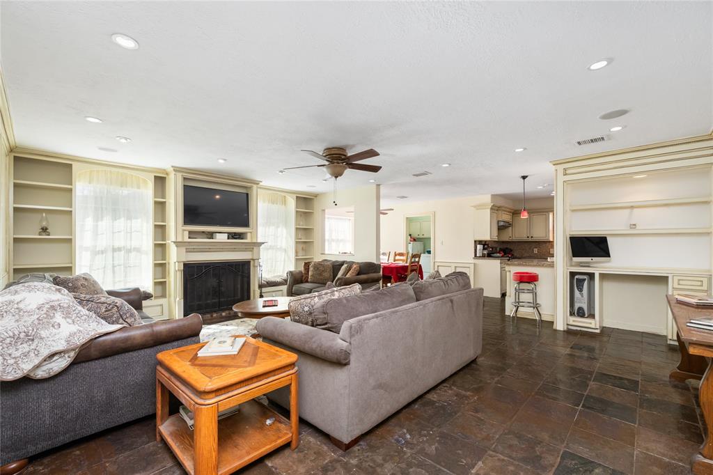 15611 Ripplewind Lane, Houston, Texas image 6