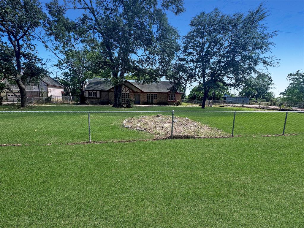 40736 Jozwiak Lane, Hempstead, Texas image 1
