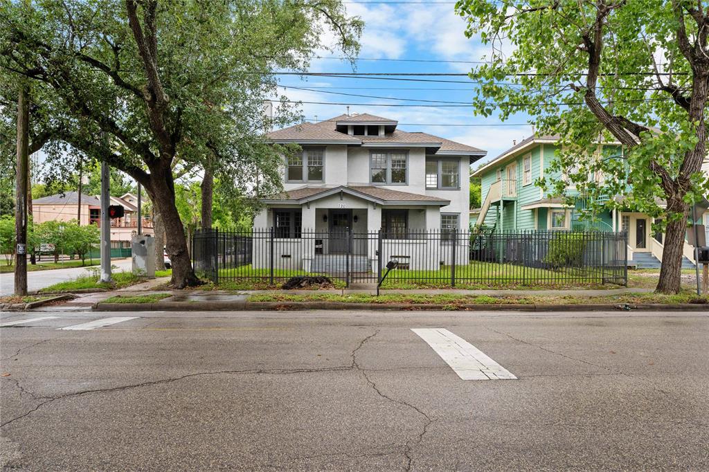 720 W Alabama Street