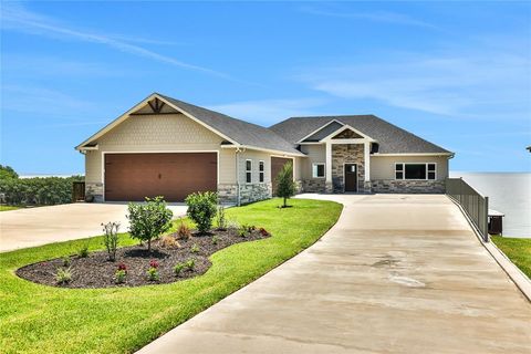 Single Family Residence in Point Blank TX 230 Legacy Boulevard.jpg