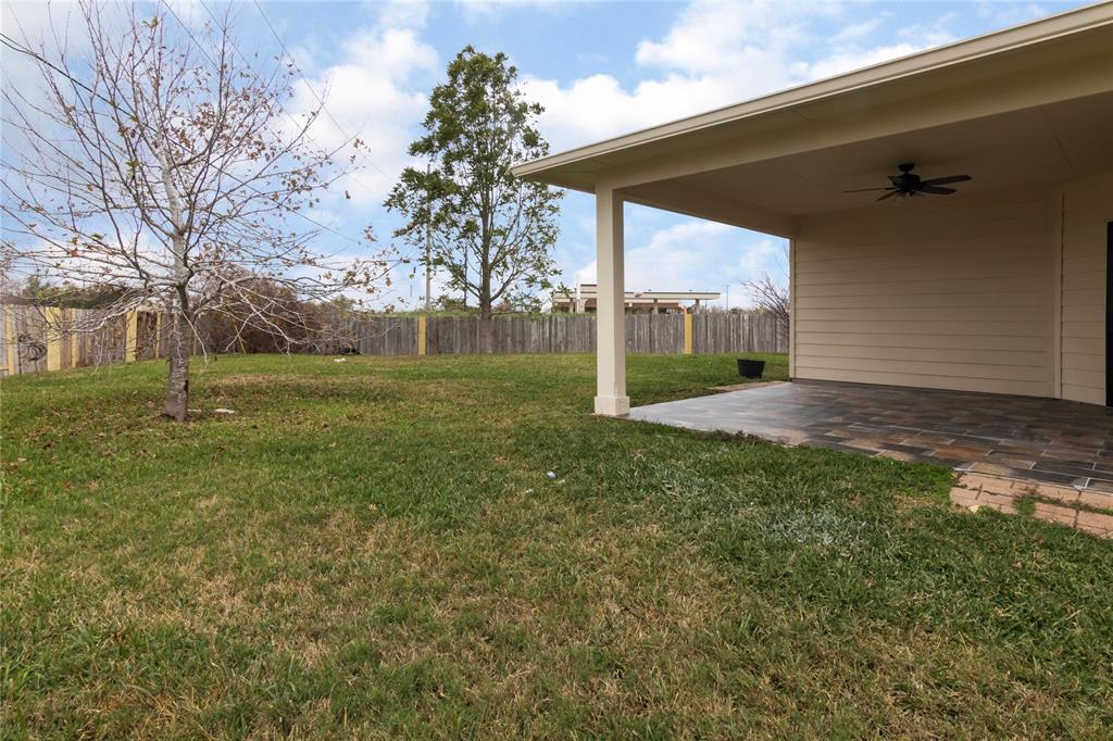 52 Blisten Spring Drive, Manvel, Texas image 31