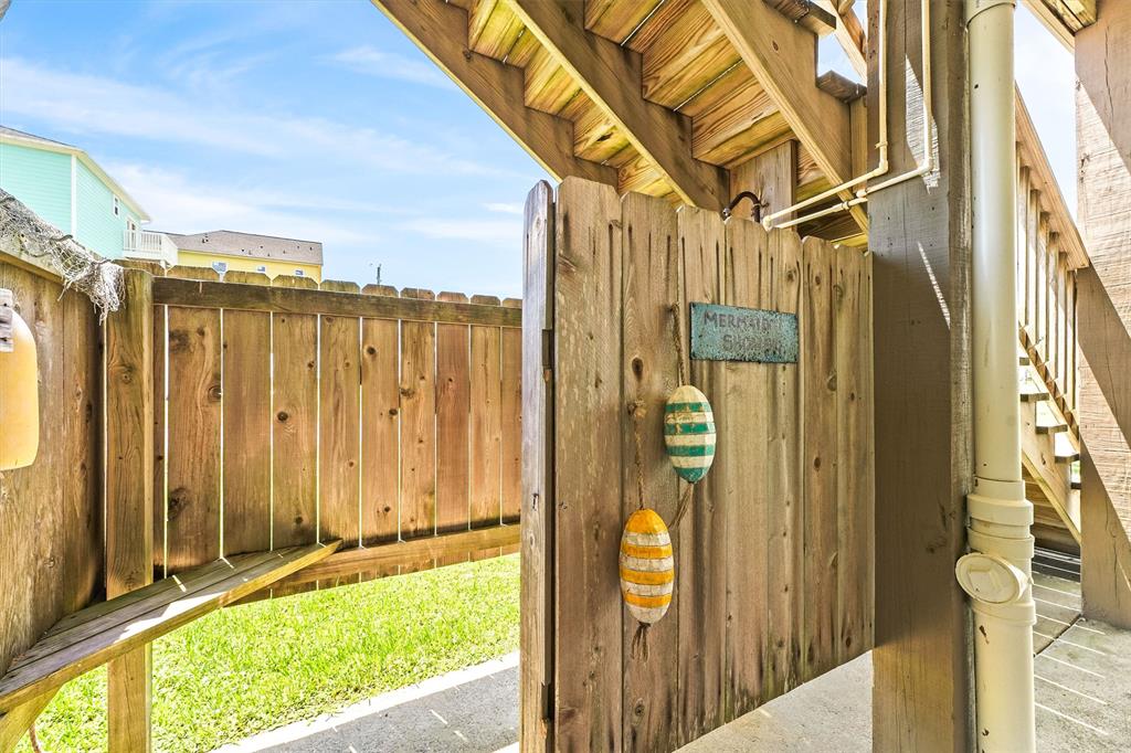 4017 6th Street, Galveston, Texas image 22