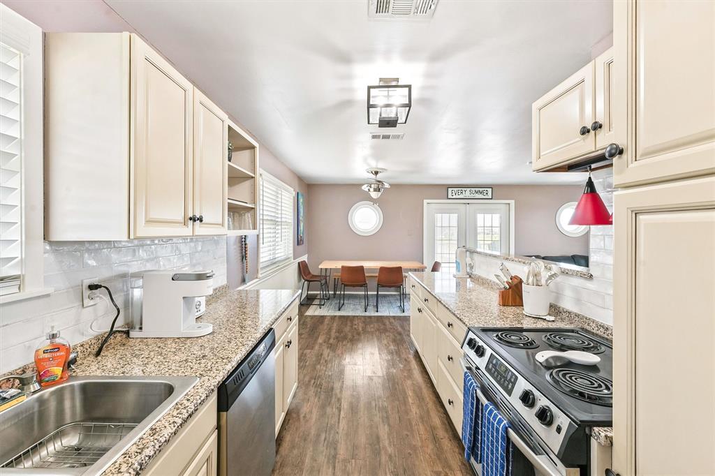4017 6th Street, Galveston, Texas image 11