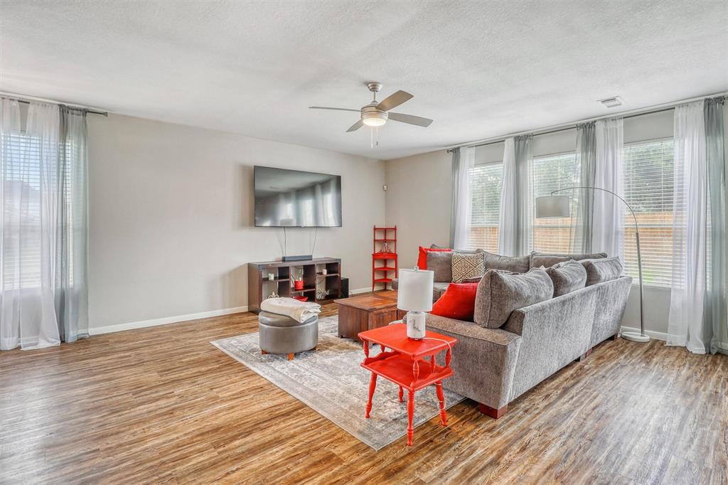 12223 Hawthorne Hill Circle, Humble, Texas image 5