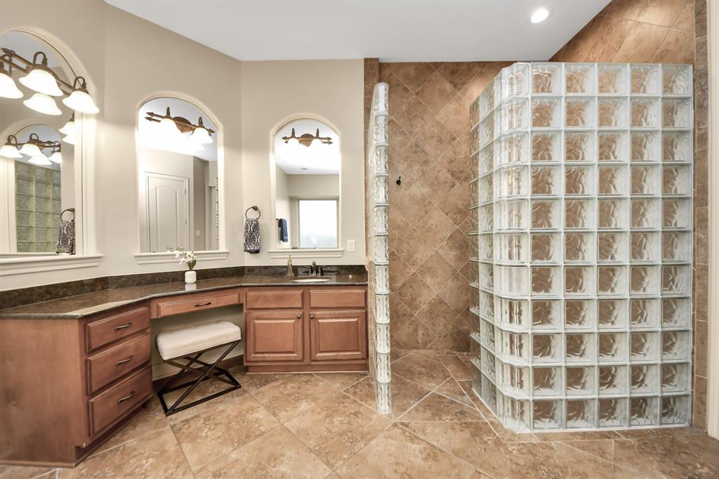 11415 Stonecreek Bend Lane, Cypress, Texas image 23