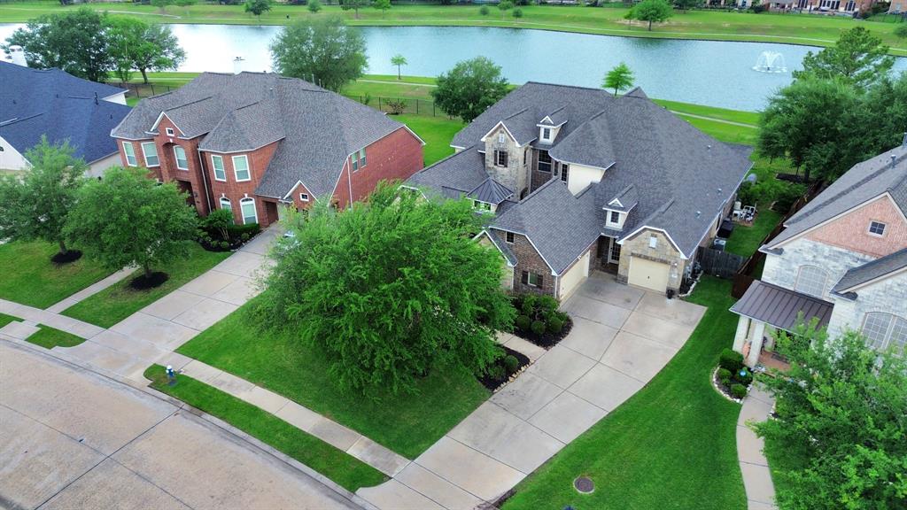 11415 Stonecreek Bend Lane, Cypress, Texas image 2