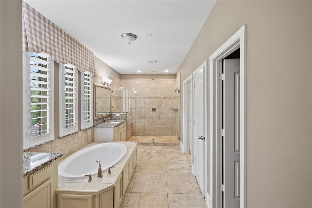 211 Twilight Toast Drive, Conroe, Texas image 25