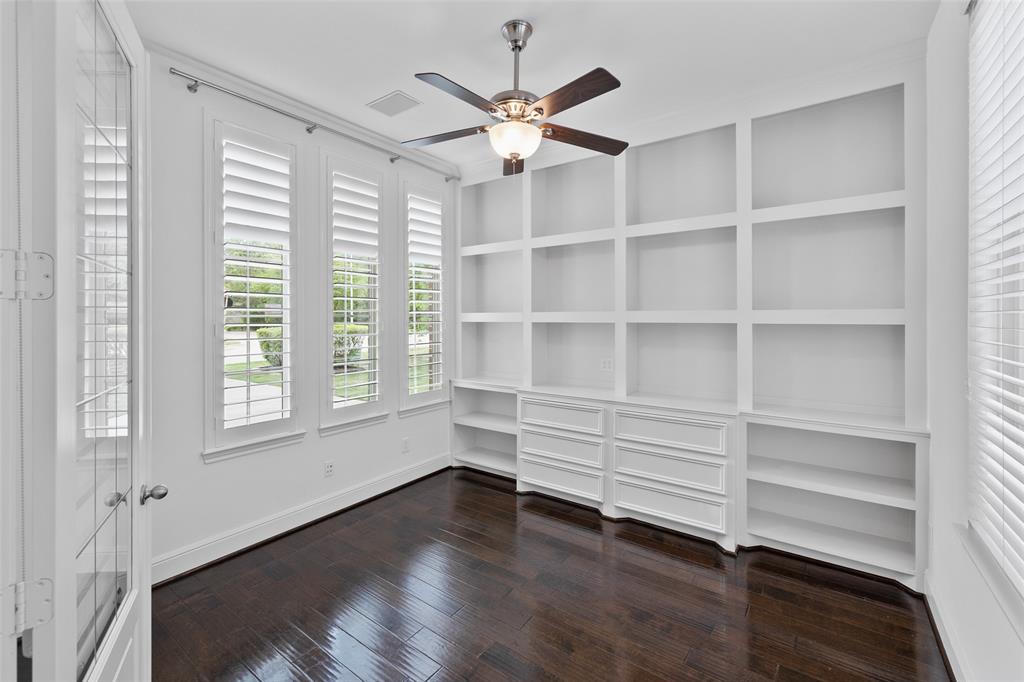 211 Twilight Toast Drive, Conroe, Texas image 26