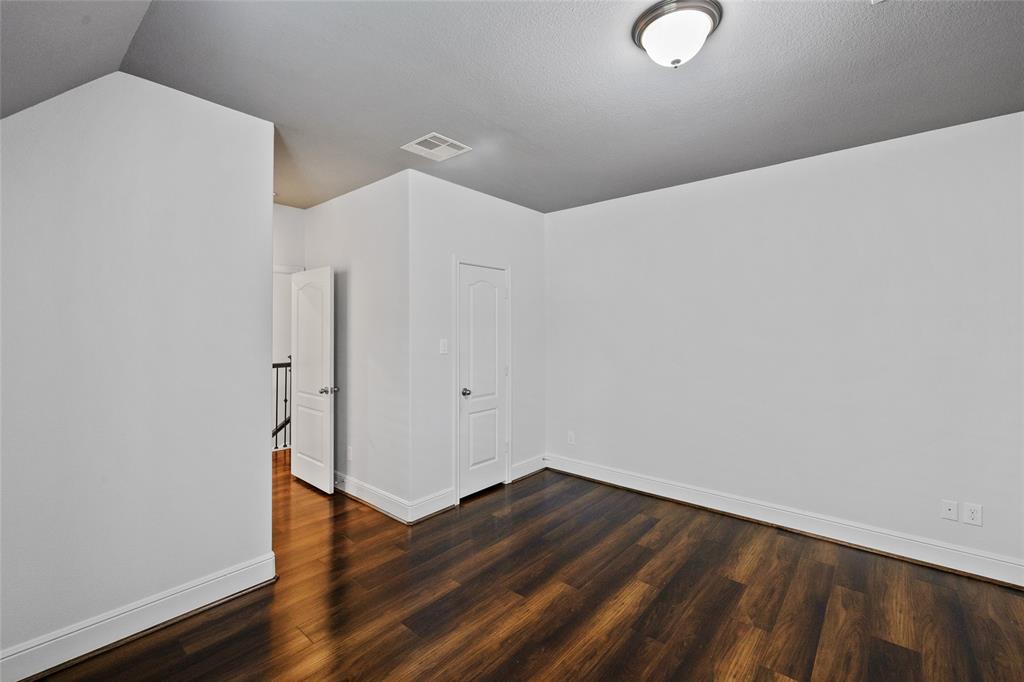 211 Twilight Toast Drive, Conroe, Texas image 27