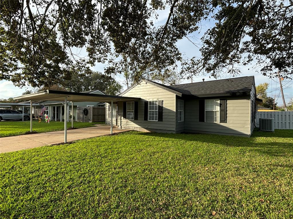 1117 Wimberly Street, Angleton, Texas image 2