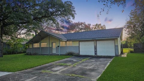 A home in La Porte