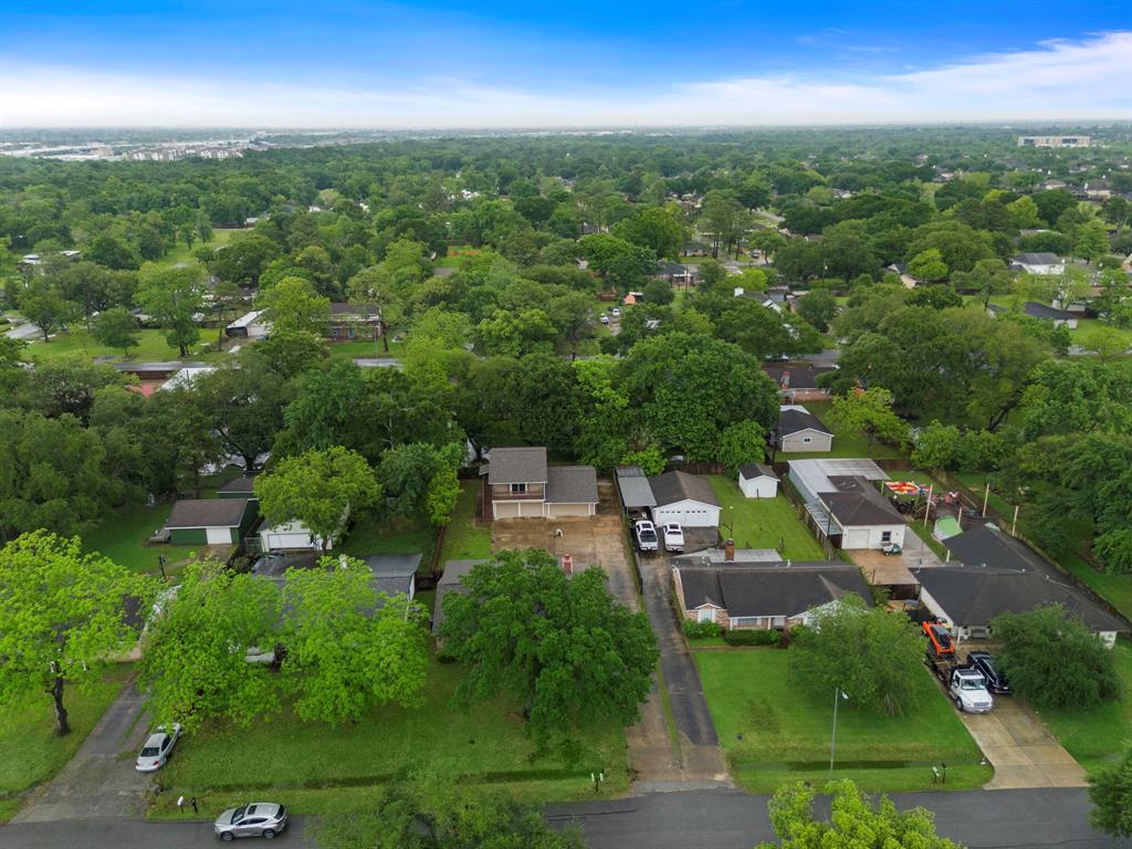 1111 Robert Street, Pearland, Texas image 38