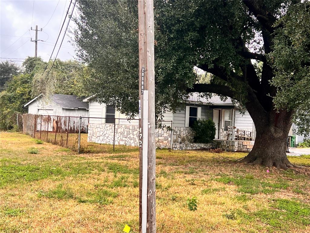 162 Calloway Street, Houston, Texas image 3