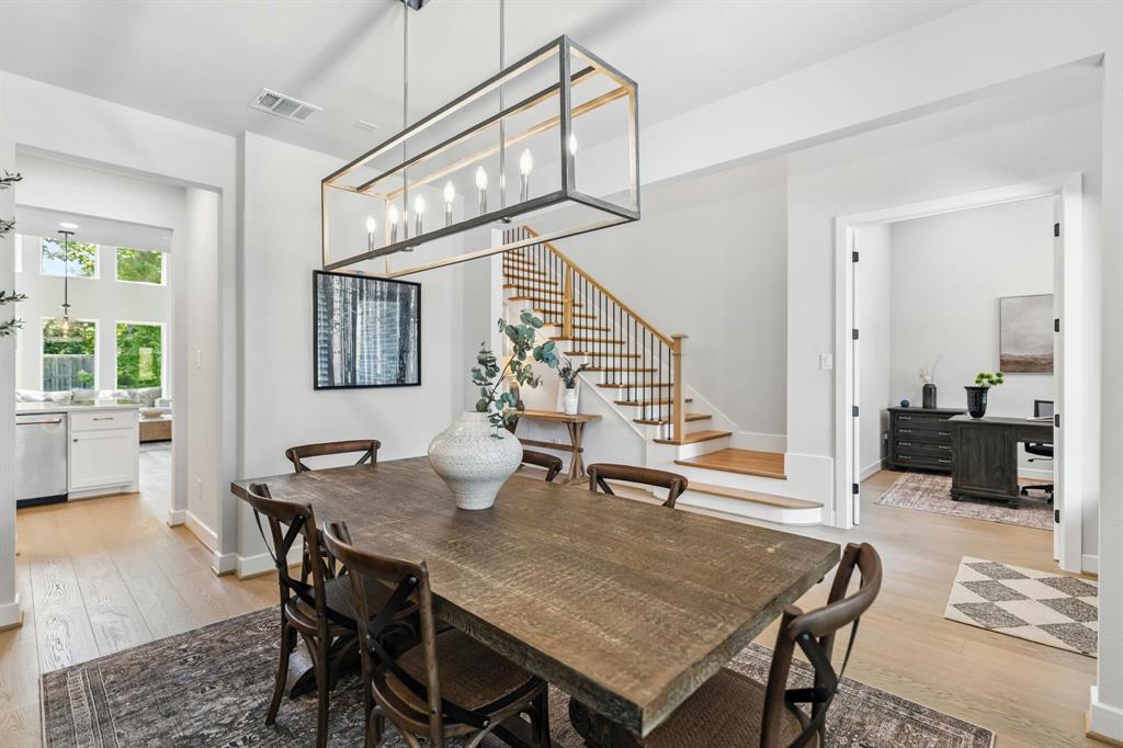 24 Mariposa Woods Drive