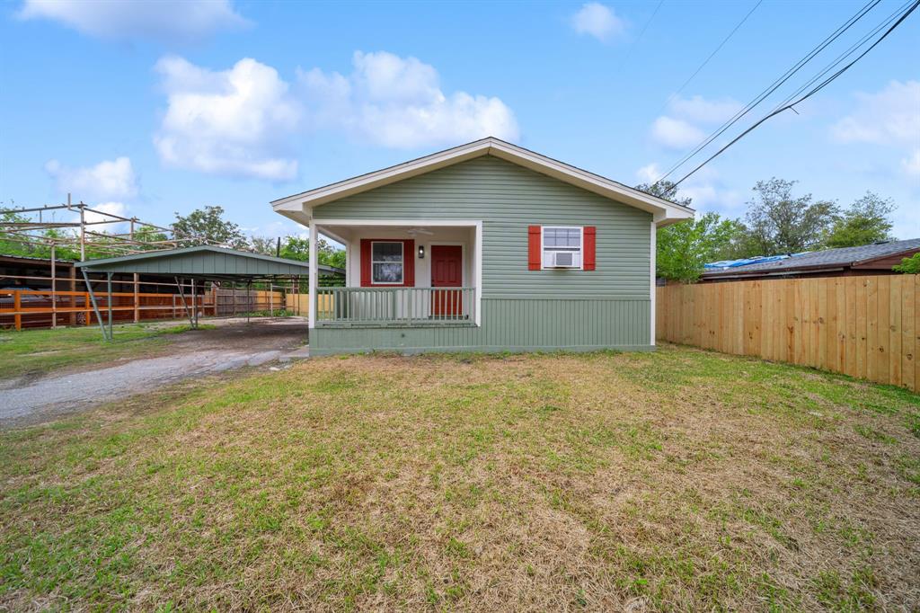 101 Dana Drive, Highlands, Texas image 2