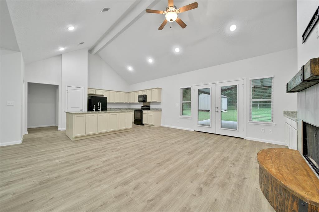 15072 Fannin Road