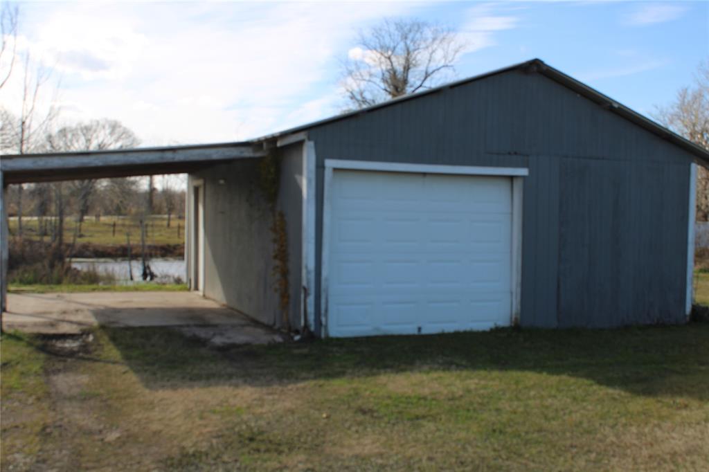 370 County Road 2108 W Of, Hardin, Texas image 18