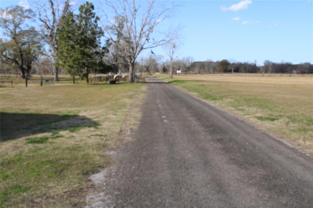 370 County Road 2108 W Of, Hardin, Texas image 3