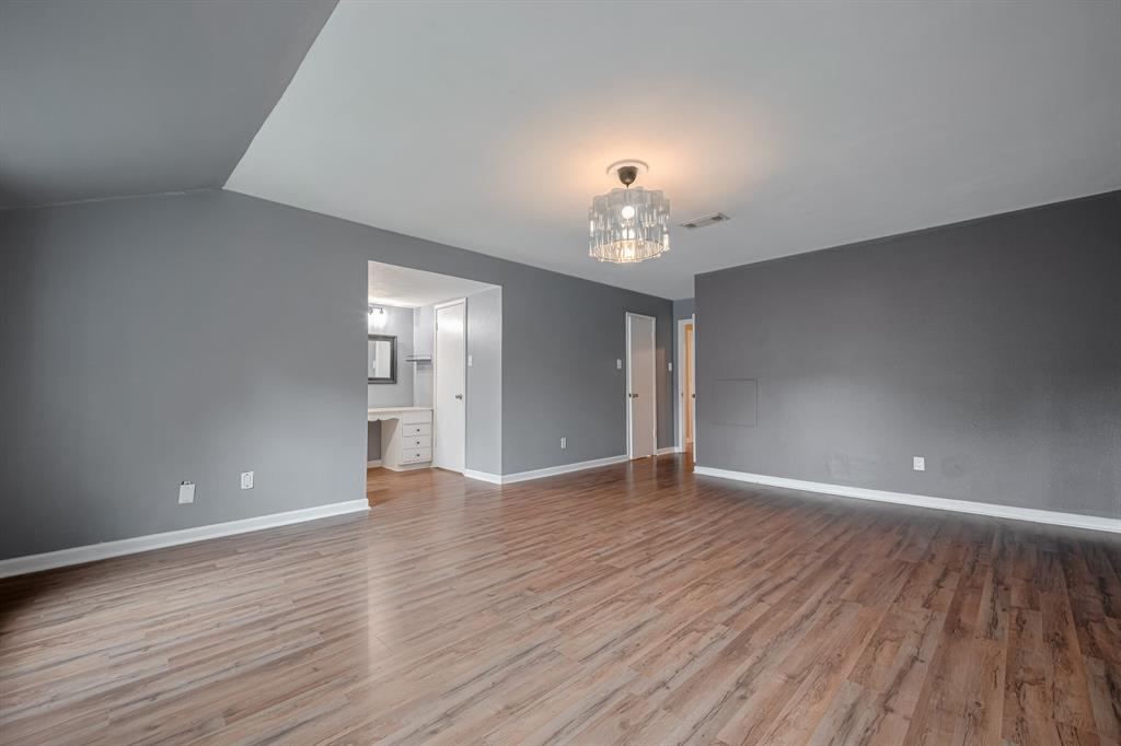 836 Wax Myrtle Lane, Houston, Texas image 27