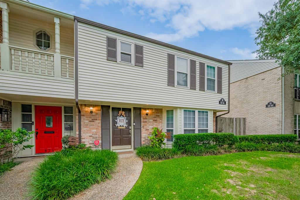 836 Wax Myrtle Lane, Houston, Texas image 2