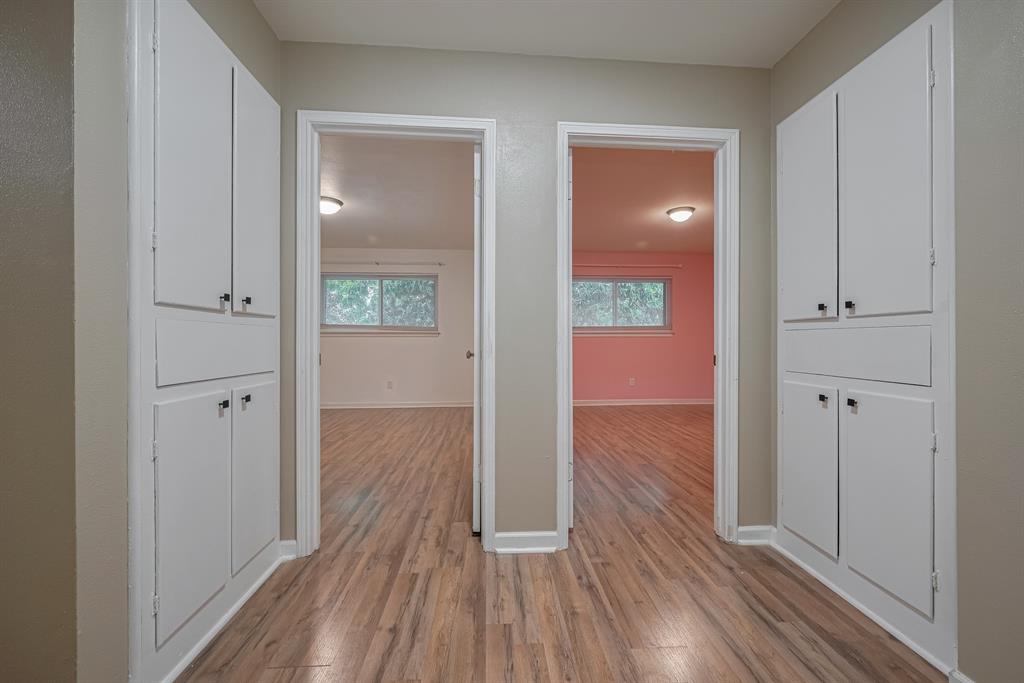 836 Wax Myrtle Lane, Houston, Texas image 17