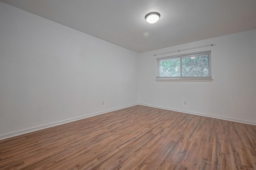 836 Wax Myrtle Lane, Houston, Texas image 18