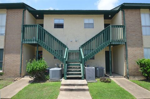 1516 Bay Area Boulevard C6 Houston TX 77058
