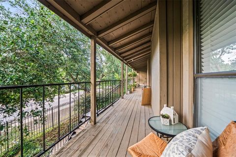 5711 Sugar Hill Drive 20 Houston TX 77057