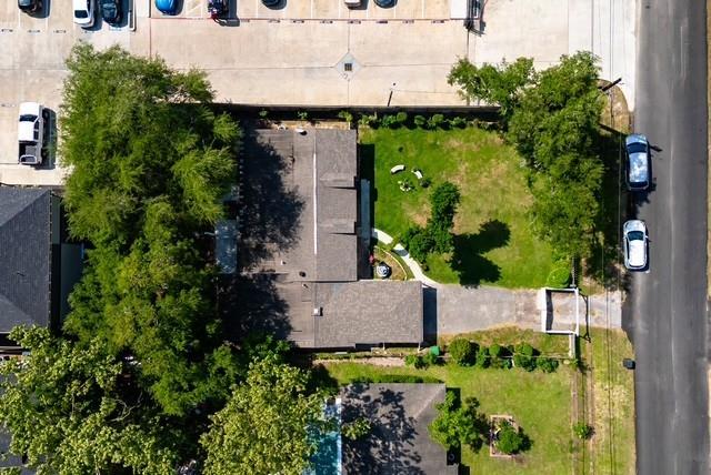 1730 Crestdale Drive, Houston, Texas image 10
