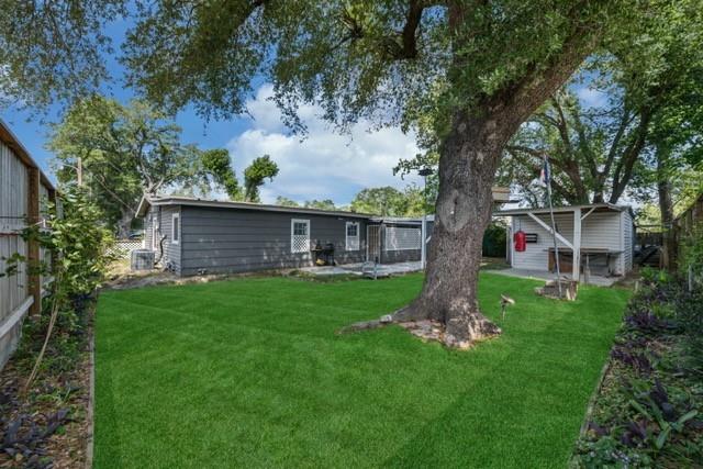 1730 Crestdale Drive, Houston, Texas image 8
