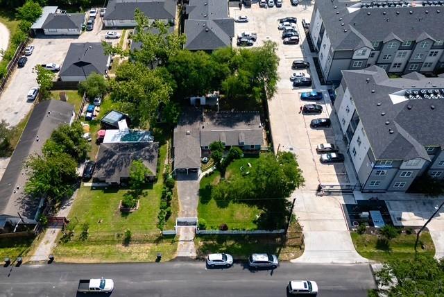 1730 Crestdale Drive, Houston, Texas image 9