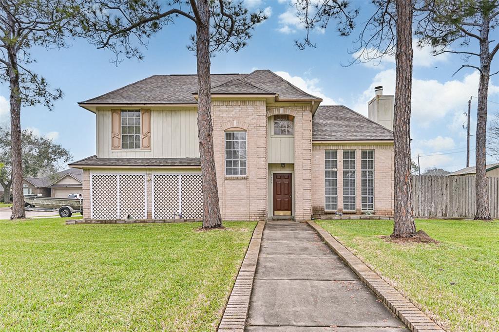 1411 Bayou Glen Drive, La Porte, Texas image 1