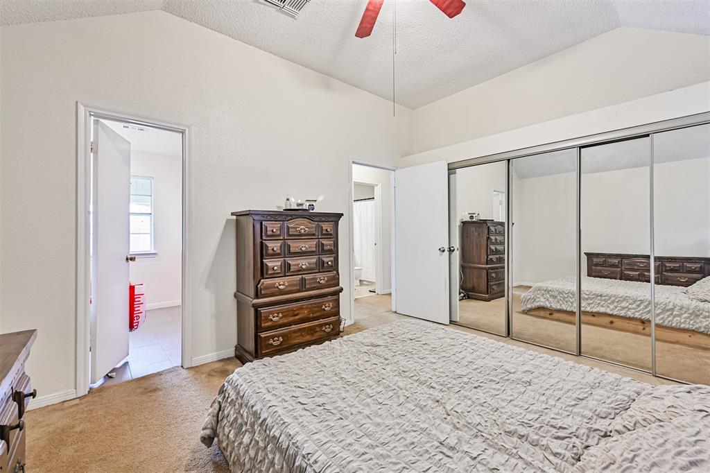 1411 Bayou Glen Drive, La Porte, Texas image 11