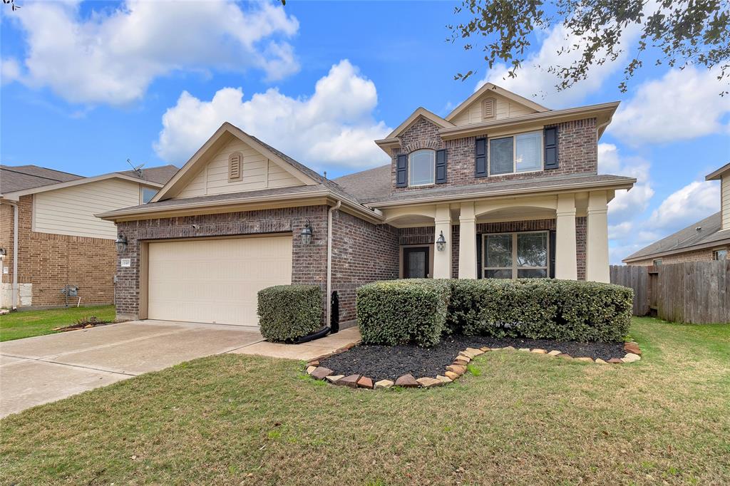 13207 Dover Bluff Drive, Rosharon, Texas image 2