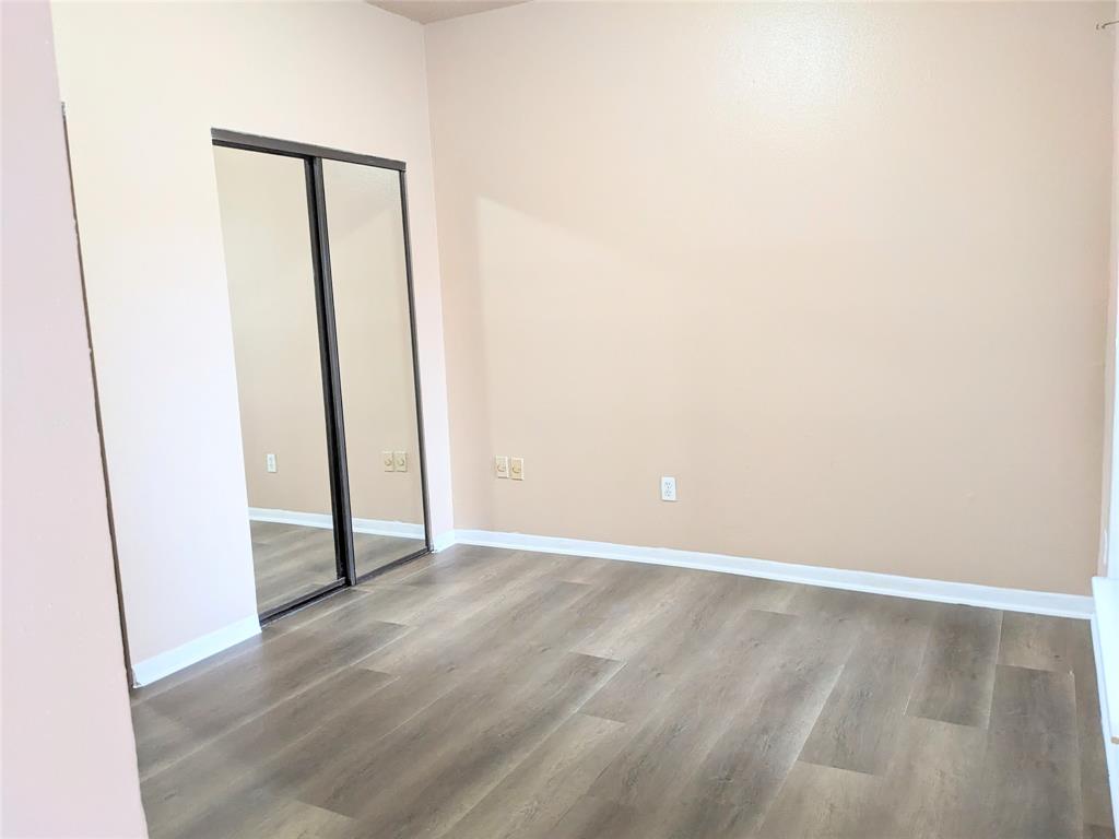 10855 Meadowglen Lane 702