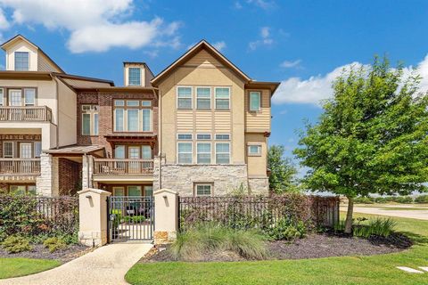 Townhouse in Cypress TX 9679 Towne Lake Parkway.jpg