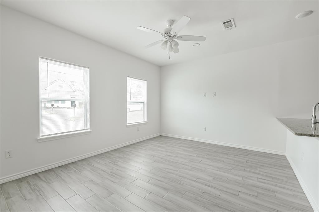 16927 Juneau