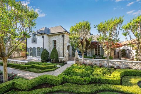 5108 Pine Street Bellaire TX 77401